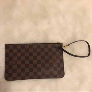 Louis Vuitton Neverfull Pouch